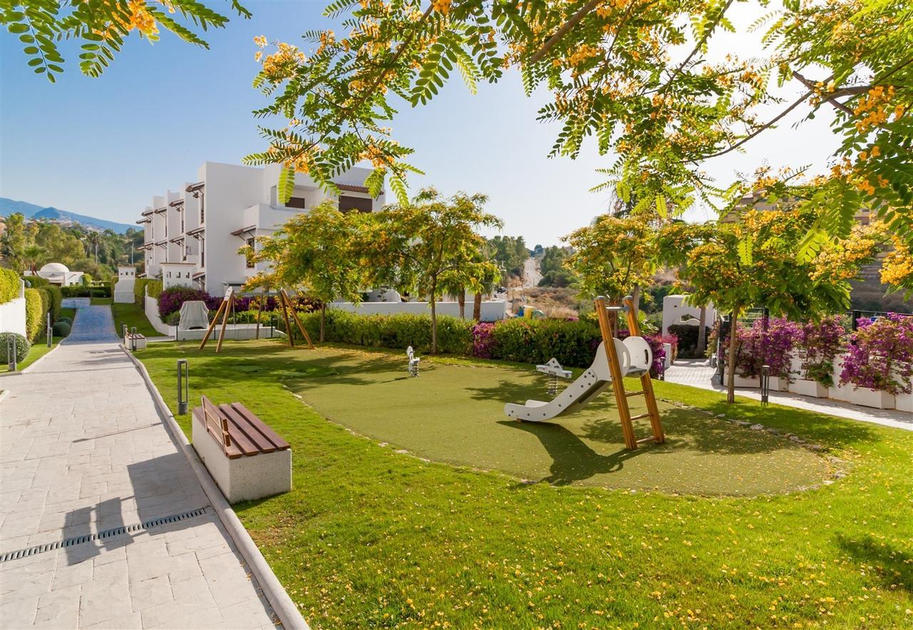 Golf Hill Estepona Canovas ภายนอก รูปภาพ